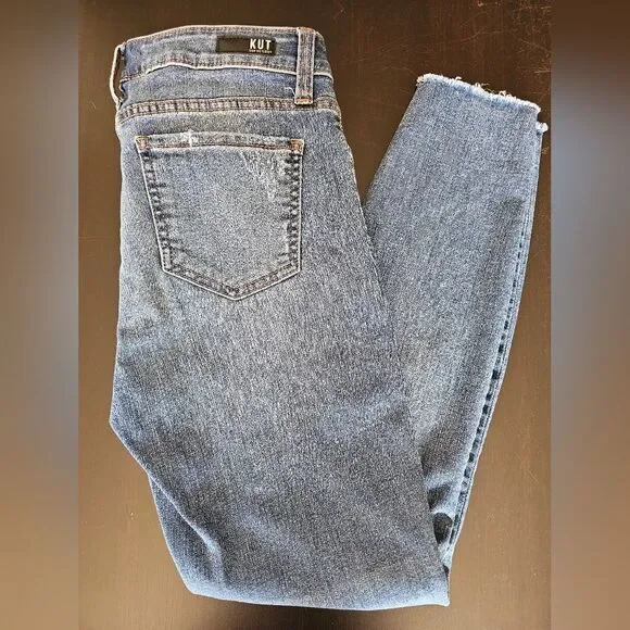 Kut from the Kloth "Connie Ankle Skinny" w/manufacturers distressed marks, size6 - Picture 4 of 10